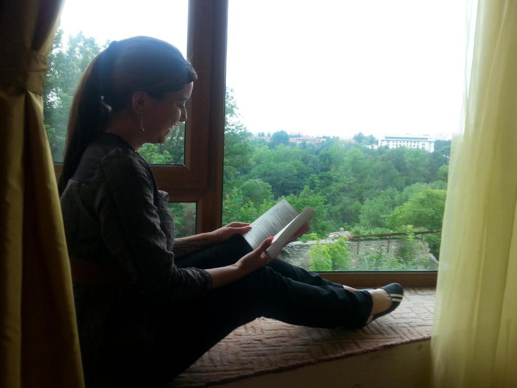 Boliari Hotel Wielkie Tyrnowo Pokój zdjęcie